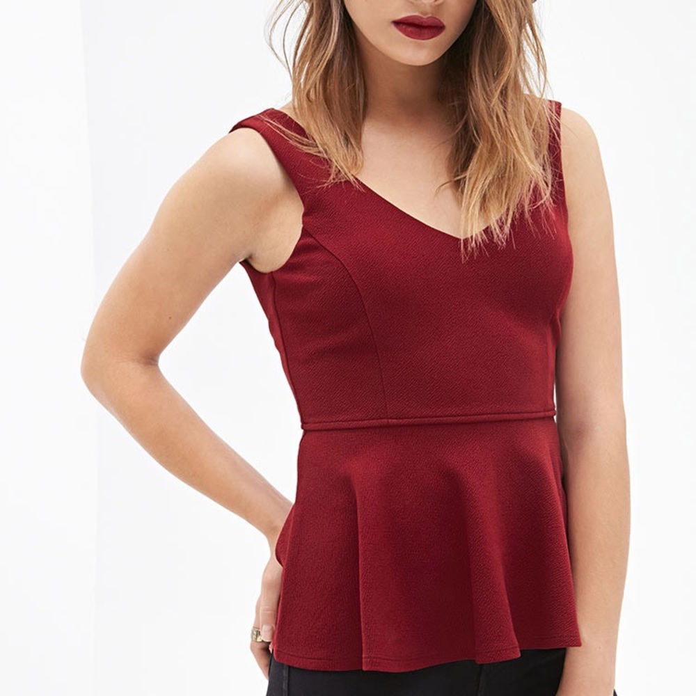 🔴Forever 21 Red Sleeveless Peplum Top